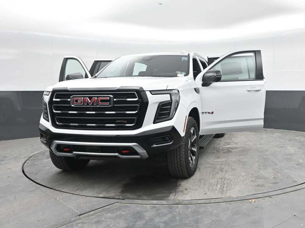 2026 GMC Yukon XL 4WD AT4