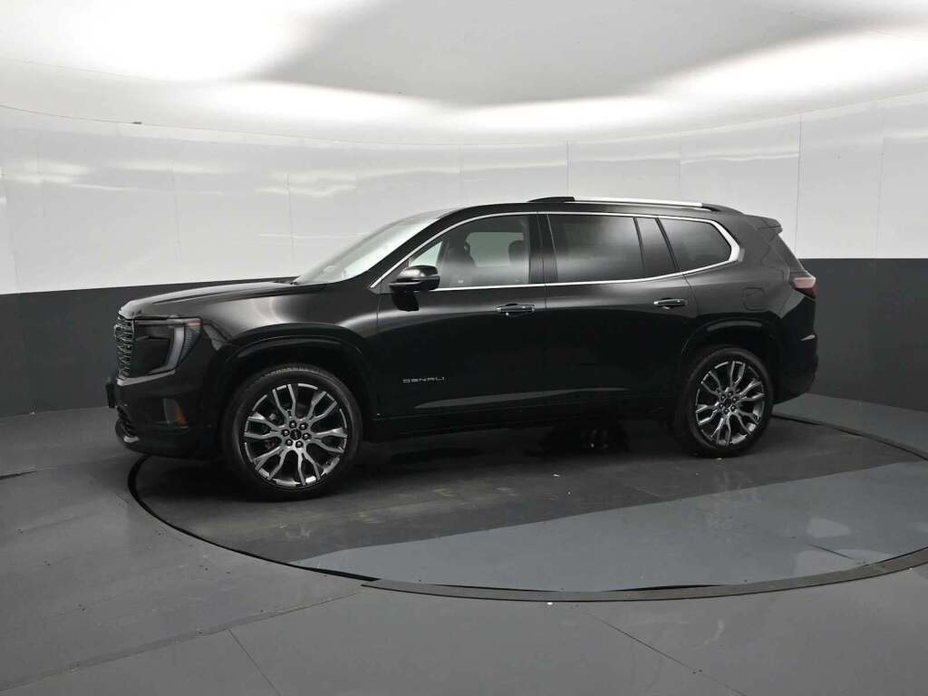 2026 GMC Acadia Denali Ultimate AWD