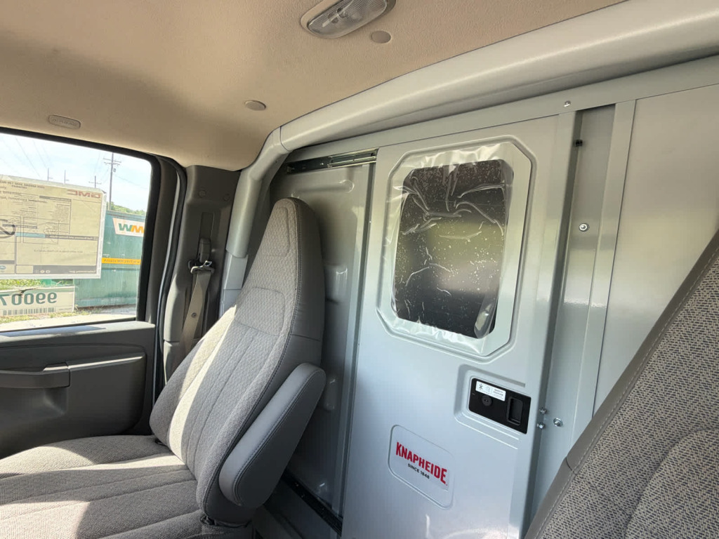 2025 GMC Savana Cutaway Work Van
