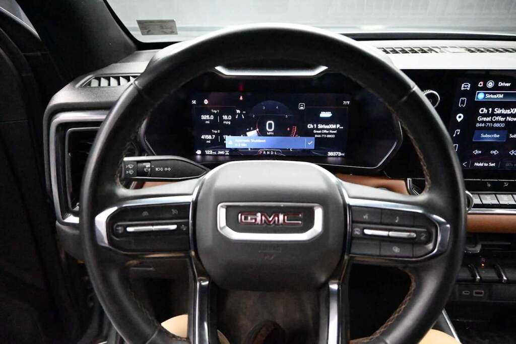 2024 GMC Canyon 4WD AT4