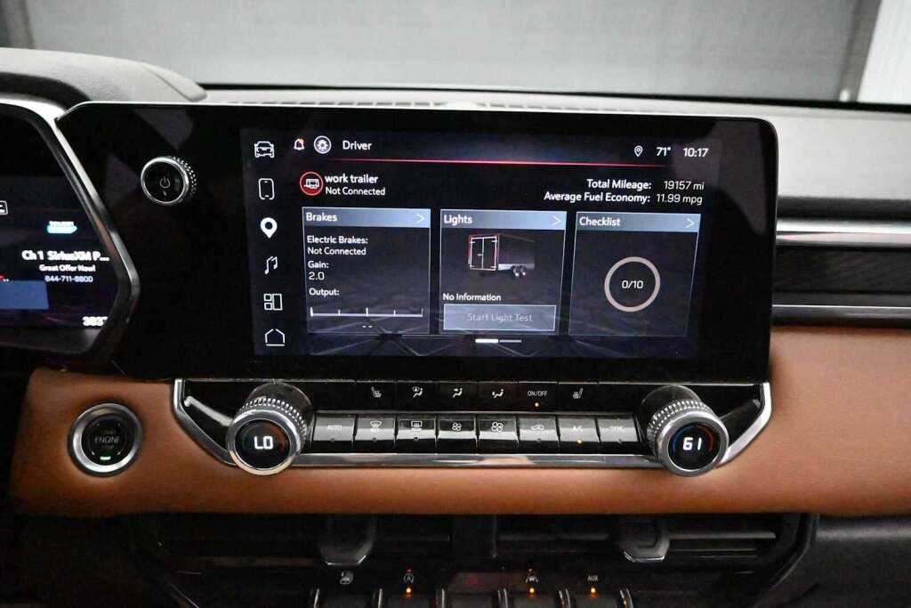 2024 GMC Canyon 4WD AT4
