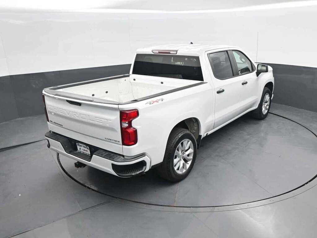 2022 Chevrolet Silverado 1500 LTD Custom