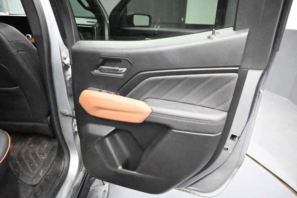 2024 GMC Canyon 4WD AT4