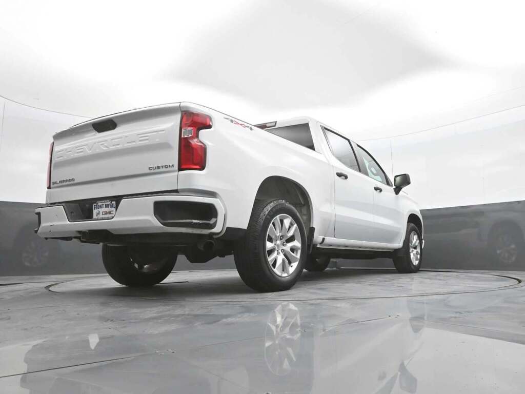 2022 Chevrolet Silverado 1500 LTD Custom