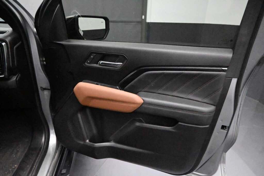 2024 GMC Canyon 4WD AT4