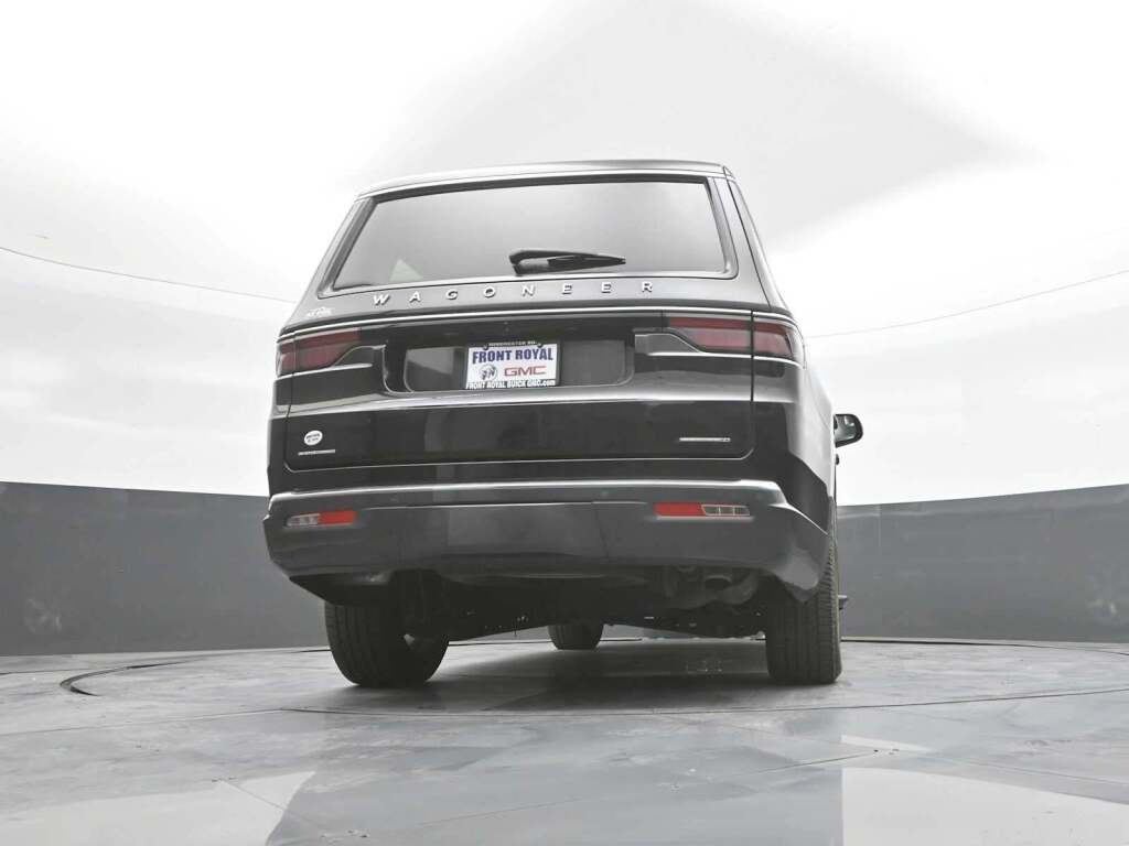 2022 Jeep Wagoneer Series II 4x4