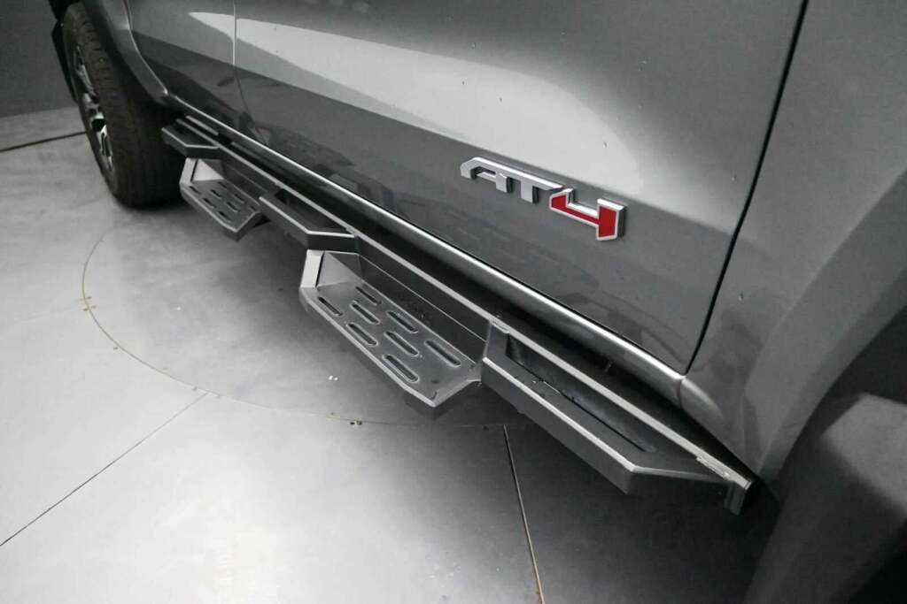 2024 GMC Canyon 4WD AT4