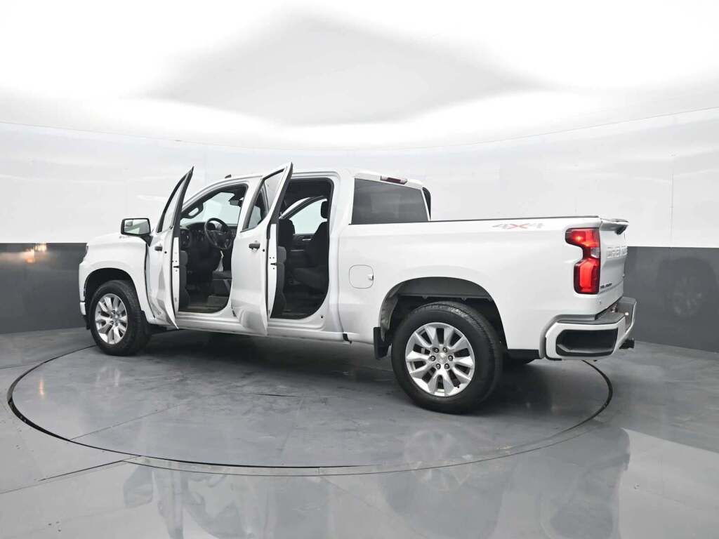 2022 Chevrolet Silverado 1500 LTD Custom