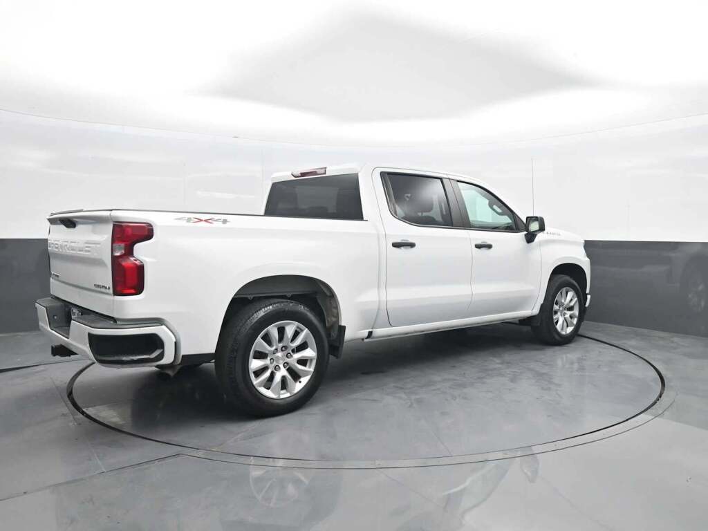 2022 Chevrolet Silverado 1500 LTD Custom