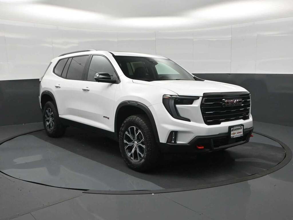 2026 GMC Acadia AT4 AWD