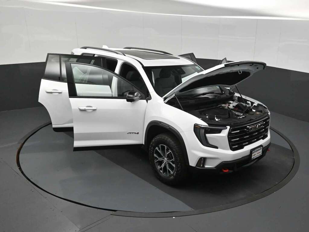 2026 GMC Acadia AT4 AWD