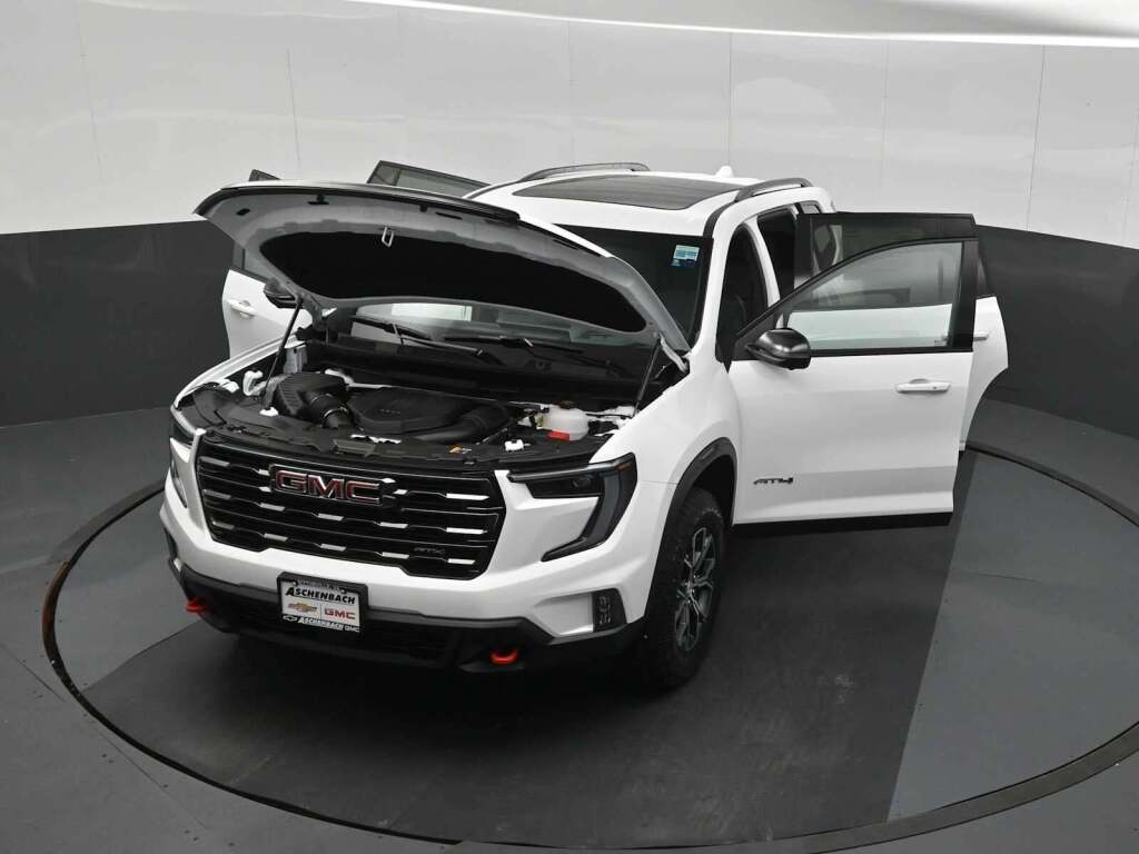 2026 GMC Acadia AT4 AWD