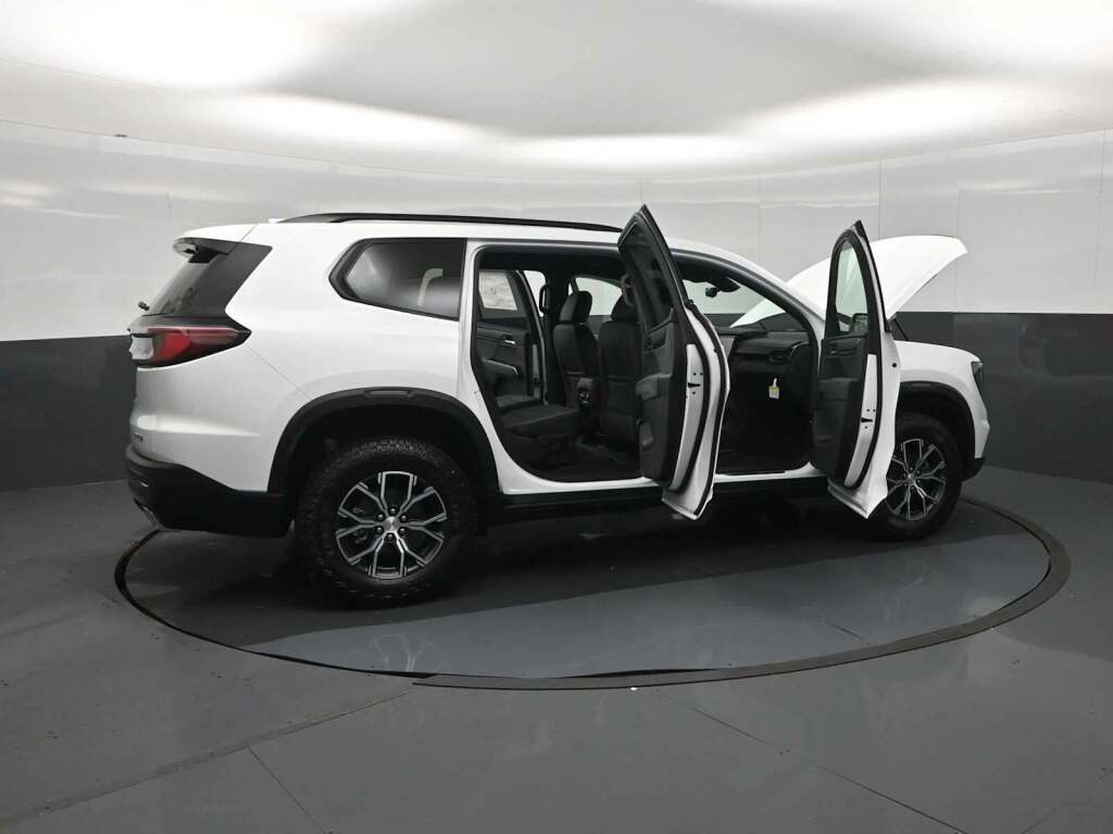 2026 GMC Acadia AT4 AWD
