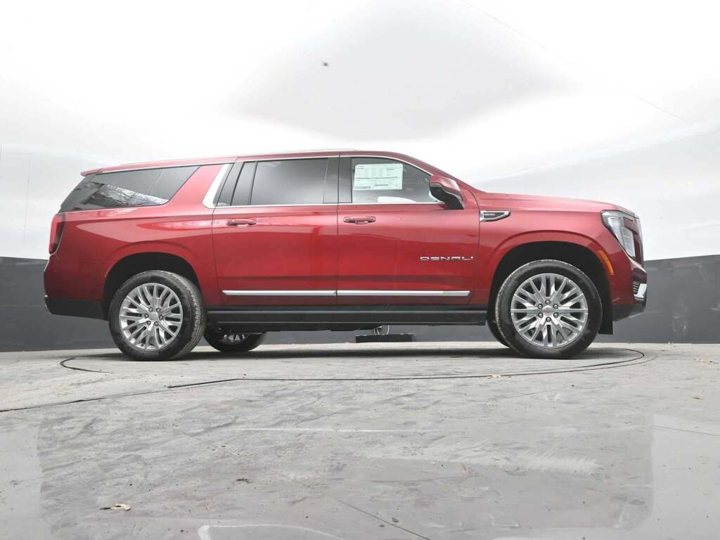2026 GMC Yukon XL 4WD Denali