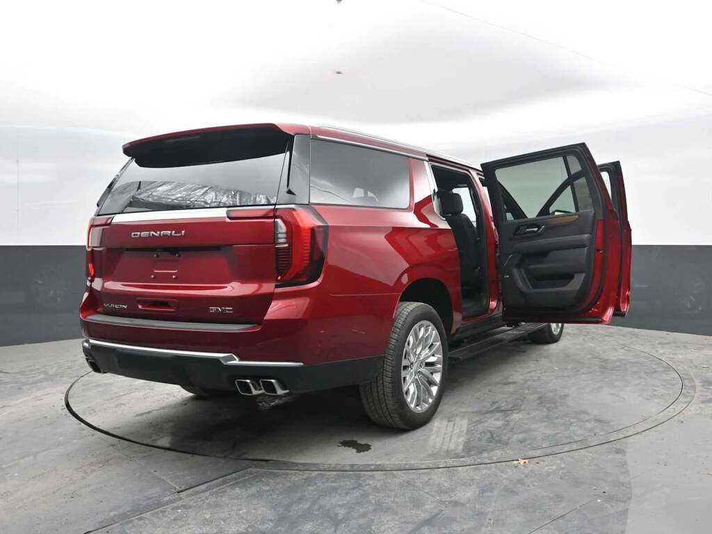 2026 GMC Yukon XL 4WD Denali