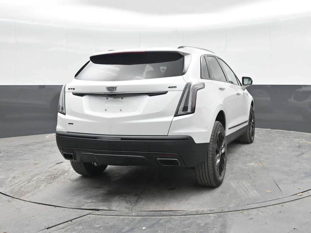 2026 Cadillac XT5 Sport AWD