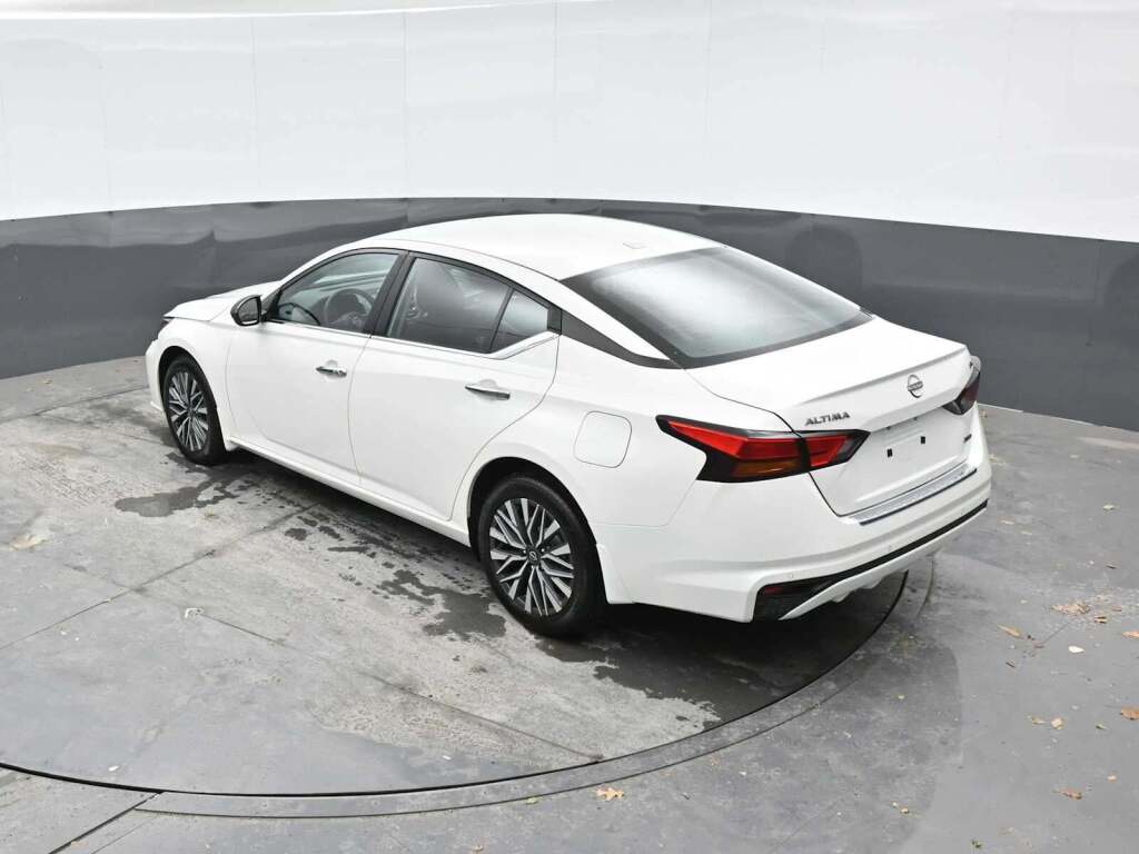 2023 Nissan Altima SV Intelligent AWD