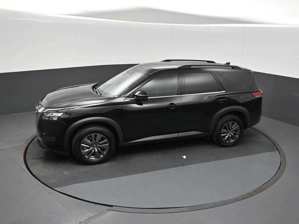 2025 Nissan Pathfinder SV 4WD