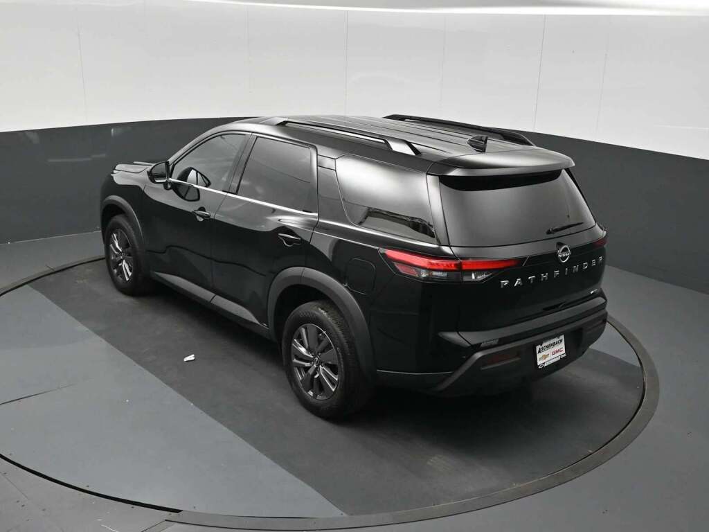 2025 Nissan Pathfinder SV 4WD
