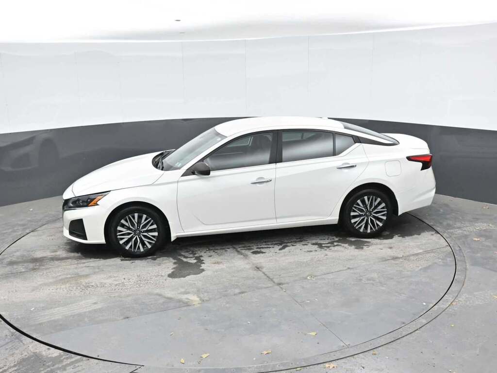 2023 Nissan Altima SV Intelligent AWD