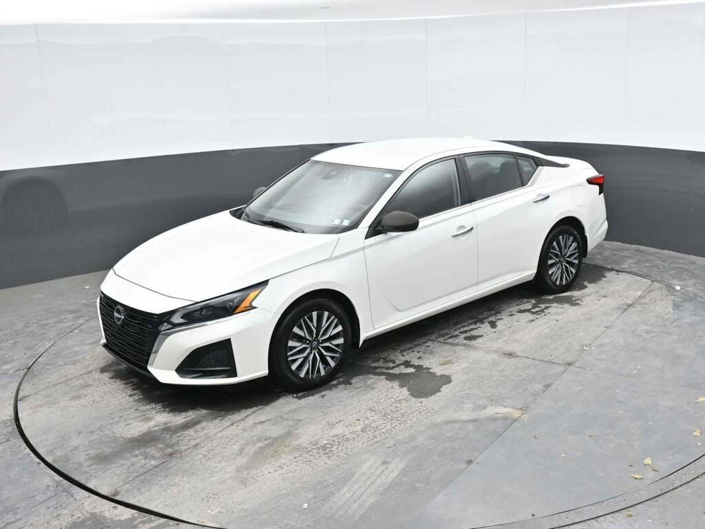 2023 Nissan Altima SV Intelligent AWD