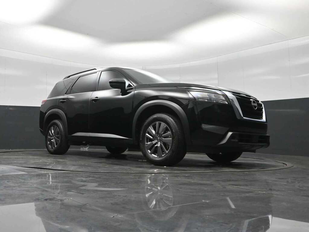 2025 Nissan Pathfinder SV 4WD