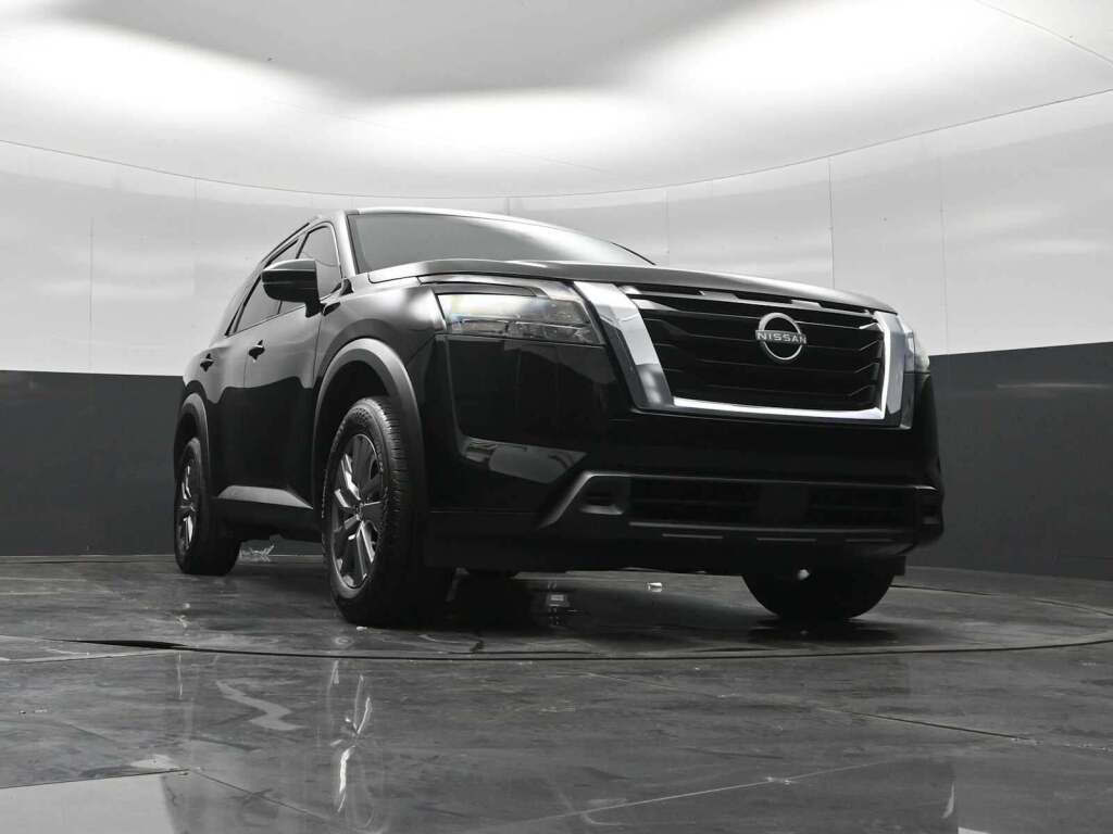 2025 Nissan Pathfinder SV 4WD