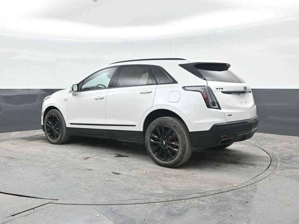 2026 Cadillac XT5 Sport AWD
