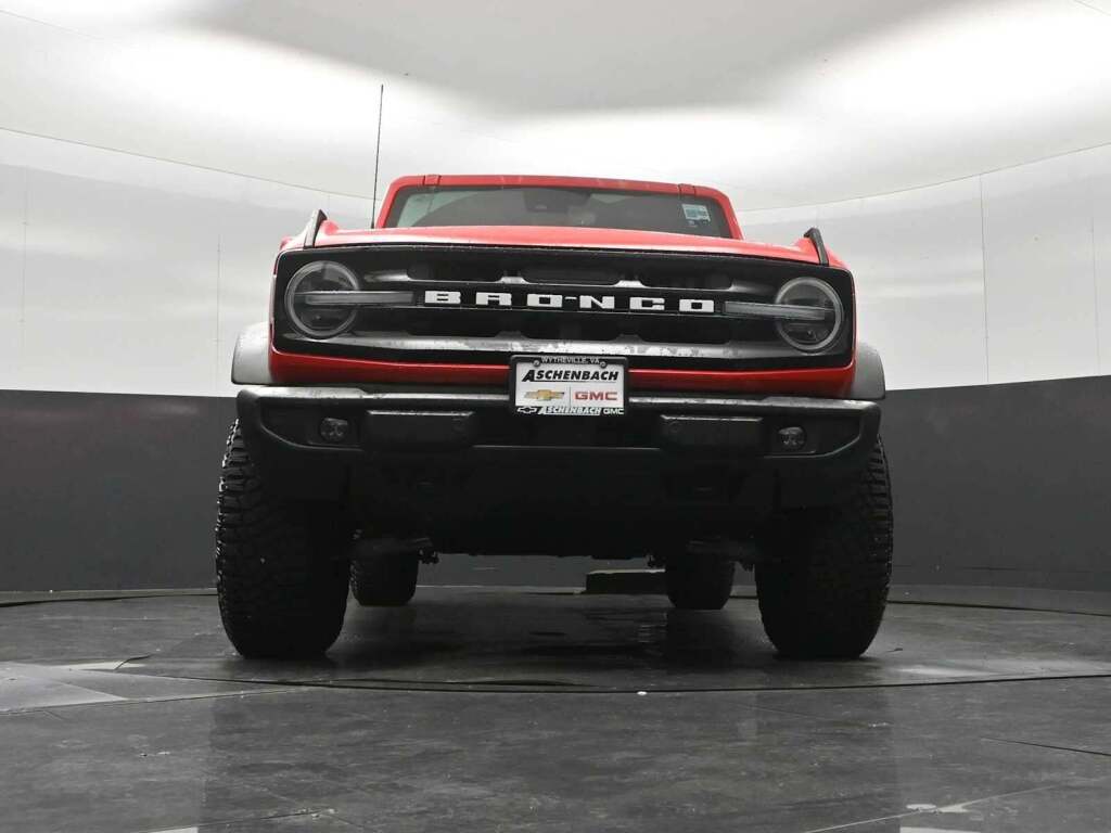 2024 Ford Bronco Outer Banks