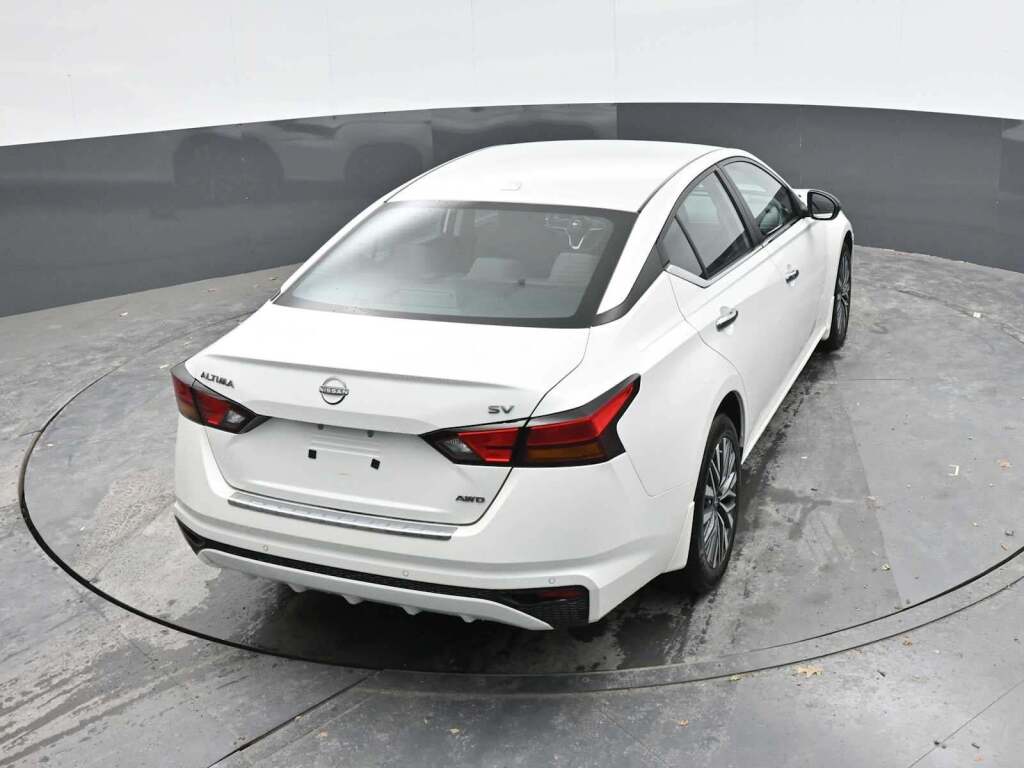 2023 Nissan Altima SV Intelligent AWD