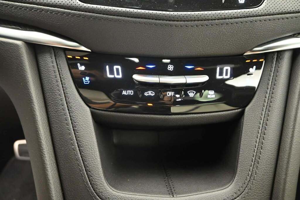 2026 Cadillac XT5 Sport AWD
