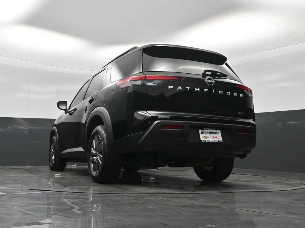 2025 Nissan Pathfinder SV 4WD