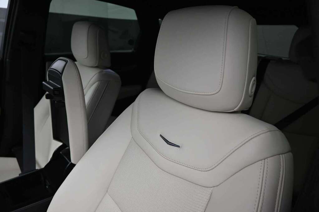 2026 Cadillac XT5 Sport AWD