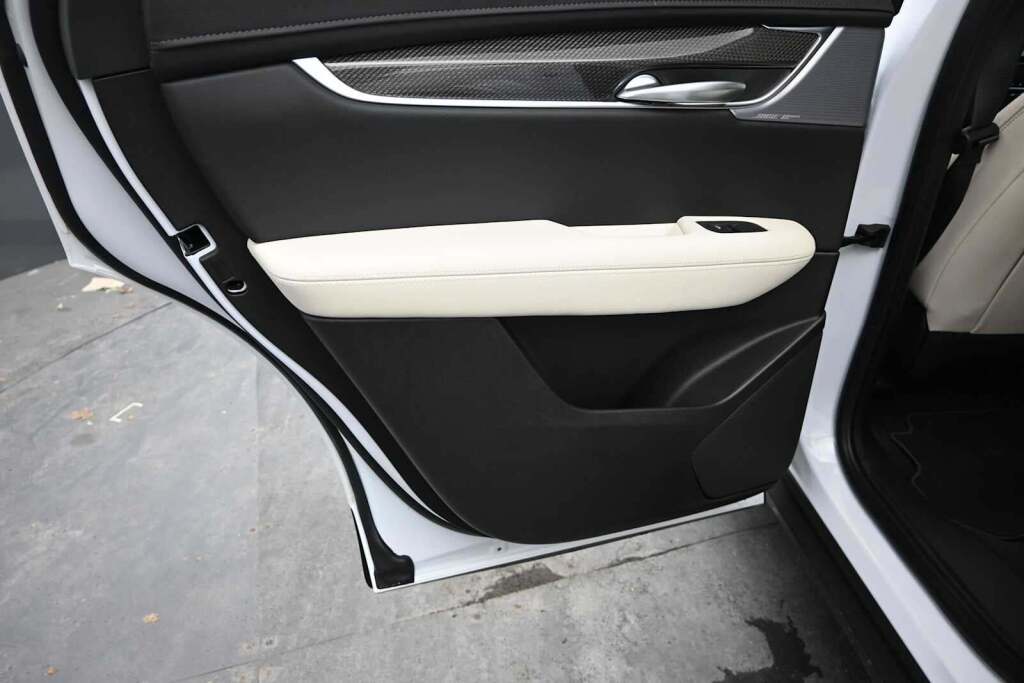 2026 Cadillac XT5 Sport AWD