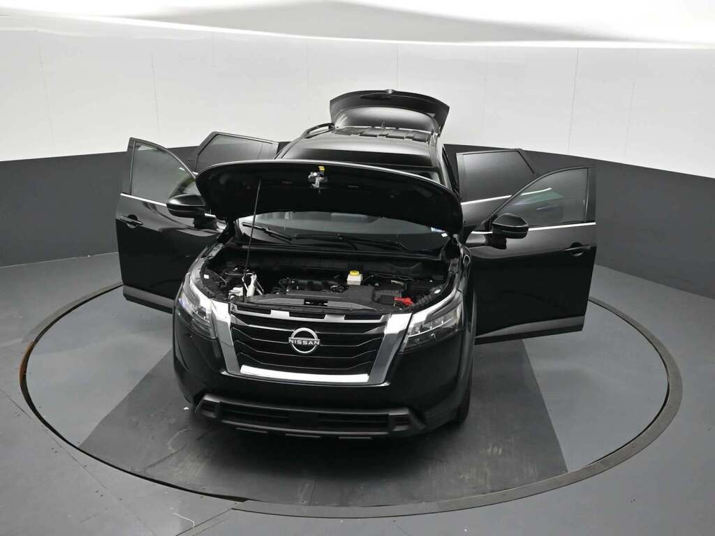 2025 Nissan Pathfinder SV 4WD