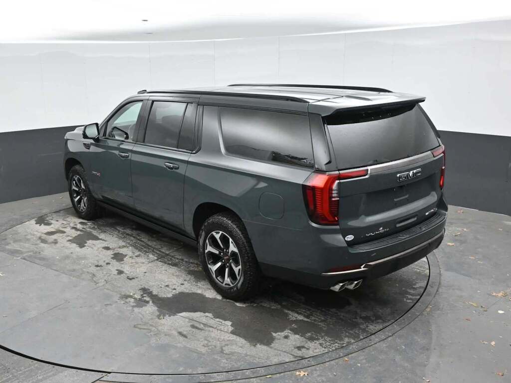 2026 GMC Yukon XL 4WD AT4 Ultimate