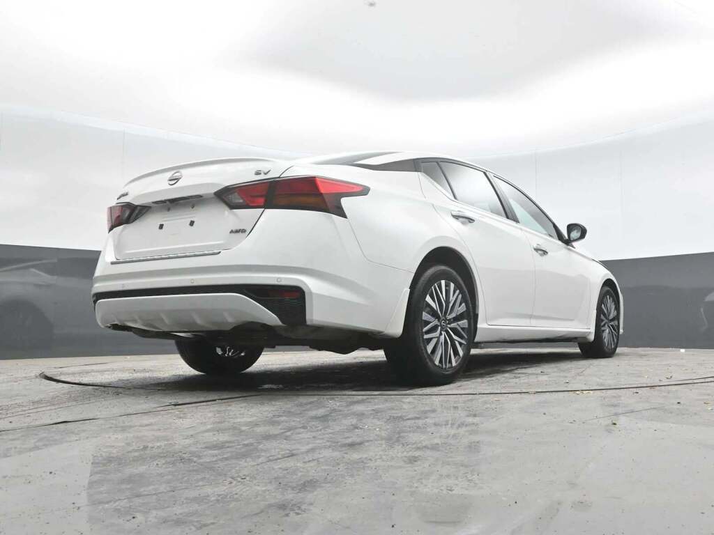 2023 Nissan Altima SV Intelligent AWD