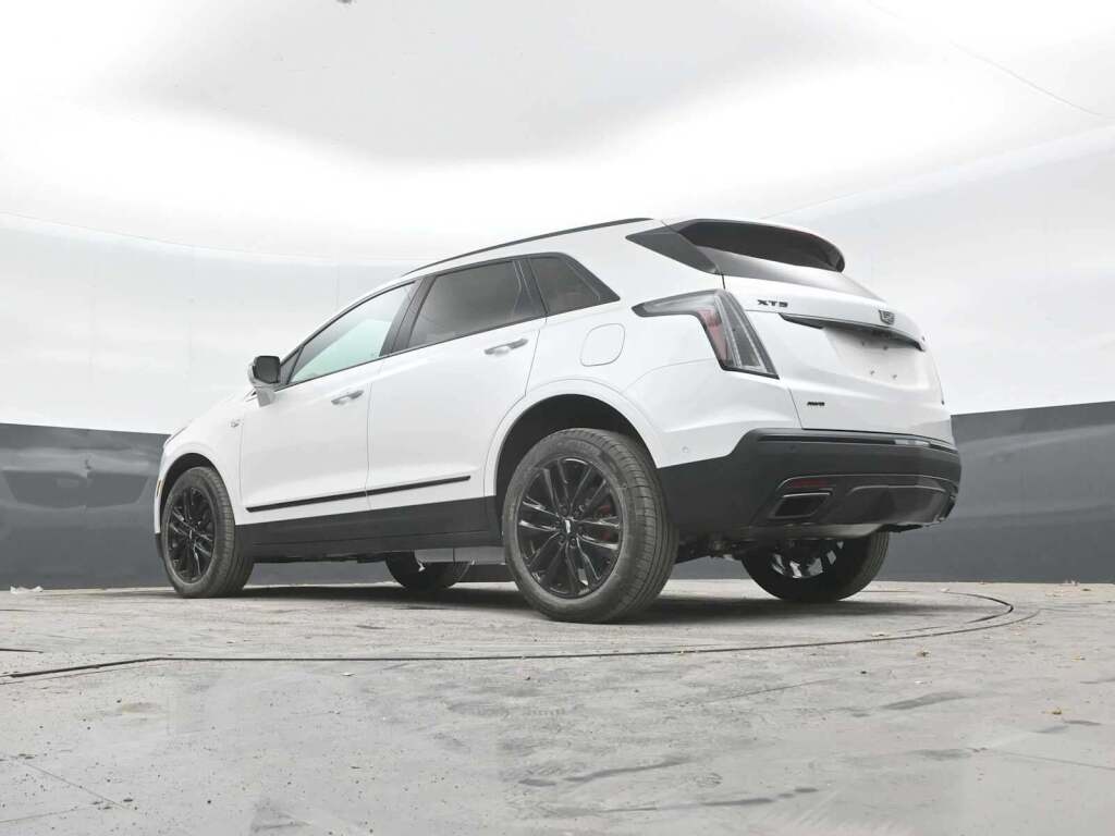 2026 Cadillac XT5 Sport AWD