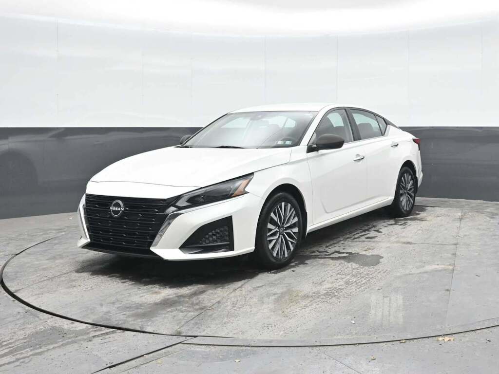 2023 Nissan Altima SV Intelligent AWD