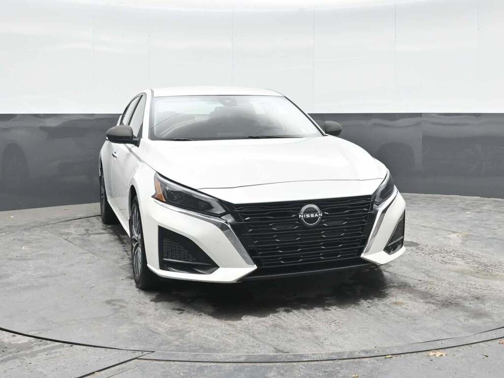 2023 Nissan Altima SV Intelligent AWD