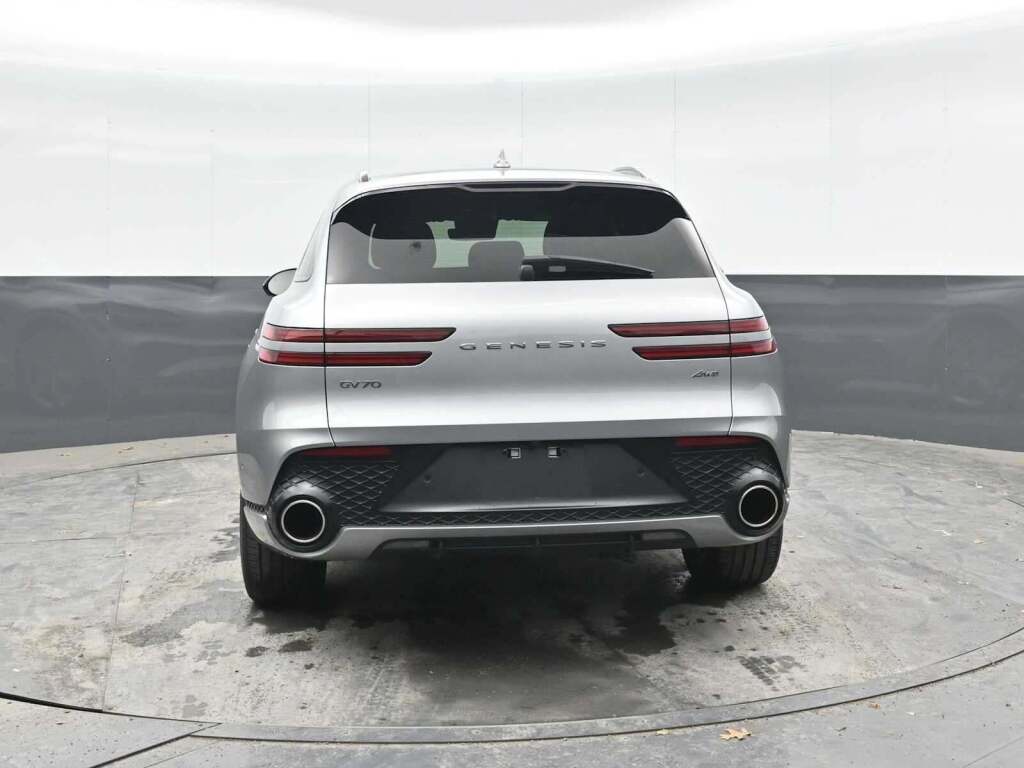 2024 Genesis GV70 2.5T AWD