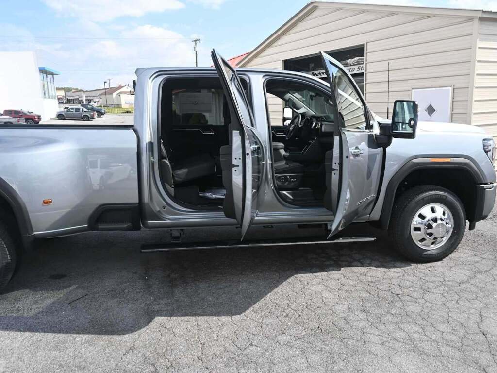2026 GMC Sierra 3500HD Denali