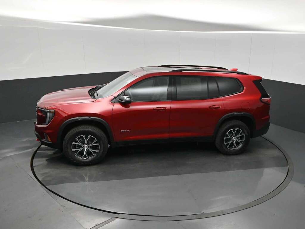 2026 GMC Acadia AT4 AWD