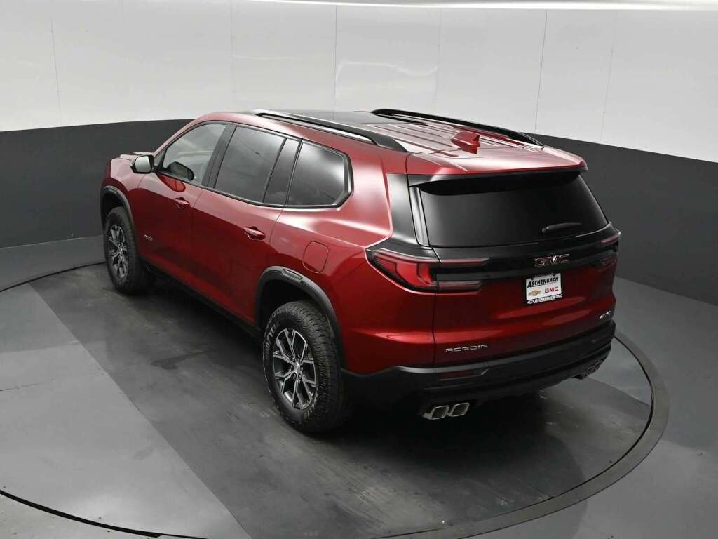 2026 GMC Acadia AT4 AWD