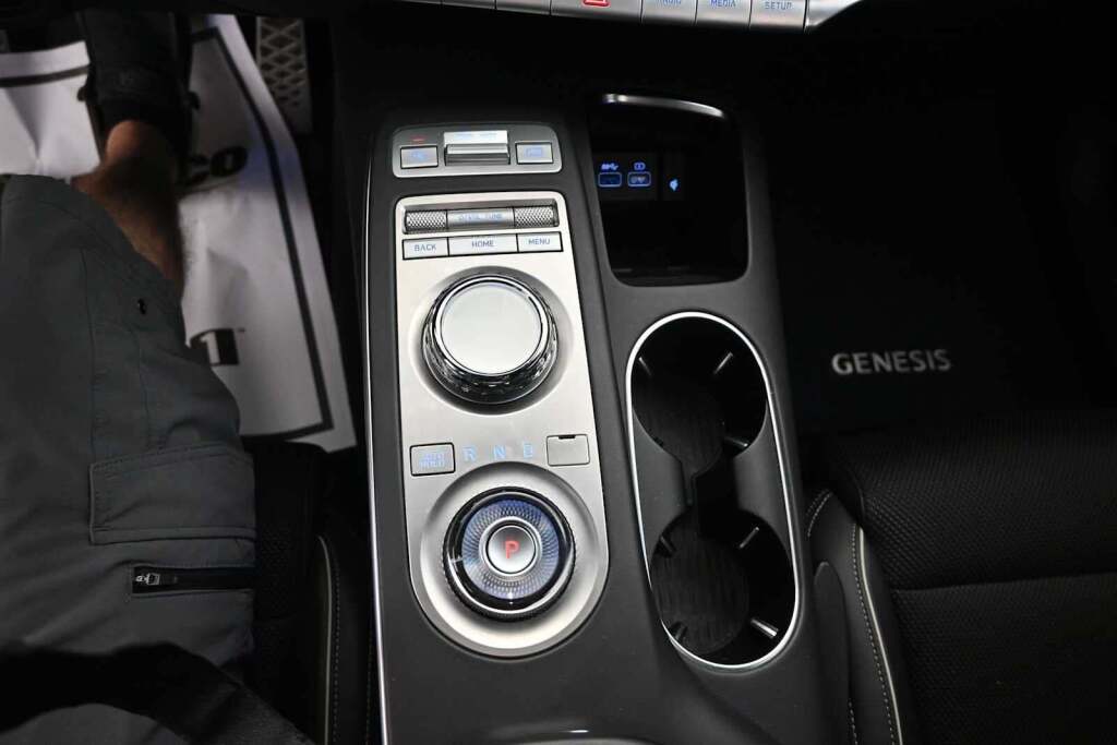 2024 Genesis GV70 2.5T AWD