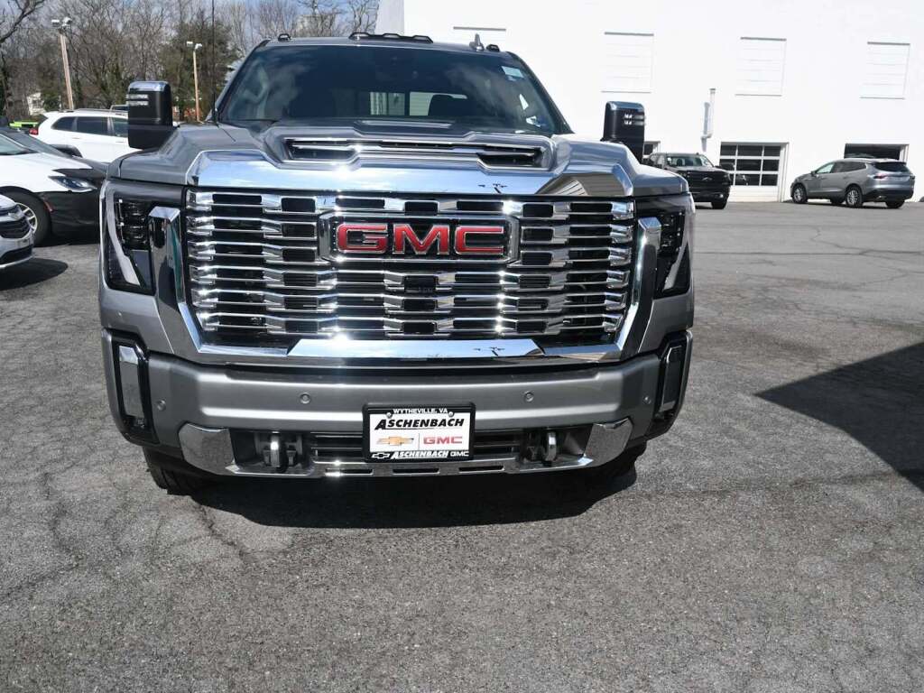2026 GMC Sierra 3500HD Denali