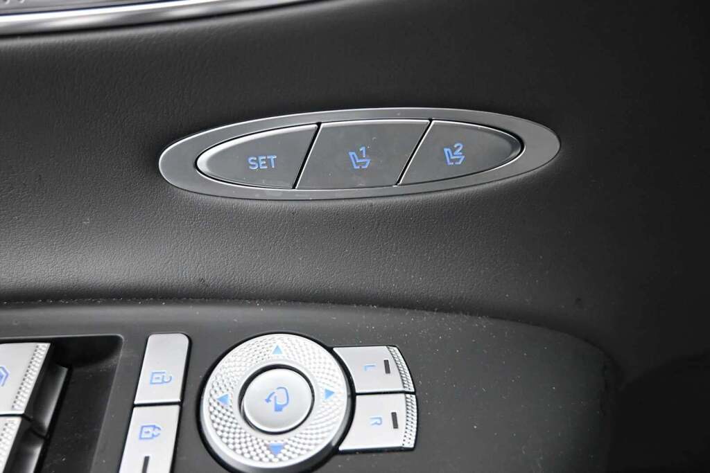 2024 Genesis GV70 2.5T AWD