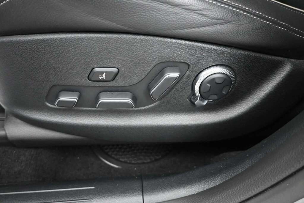 2024 Genesis GV70 2.5T AWD