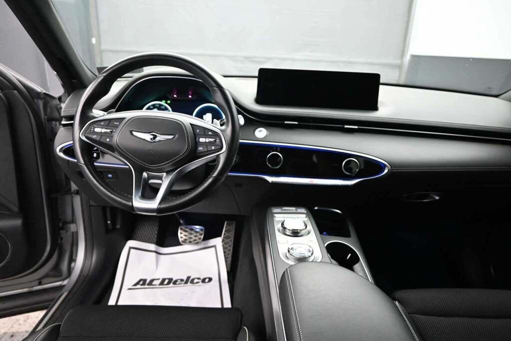 2024 Genesis GV70 2.5T AWD