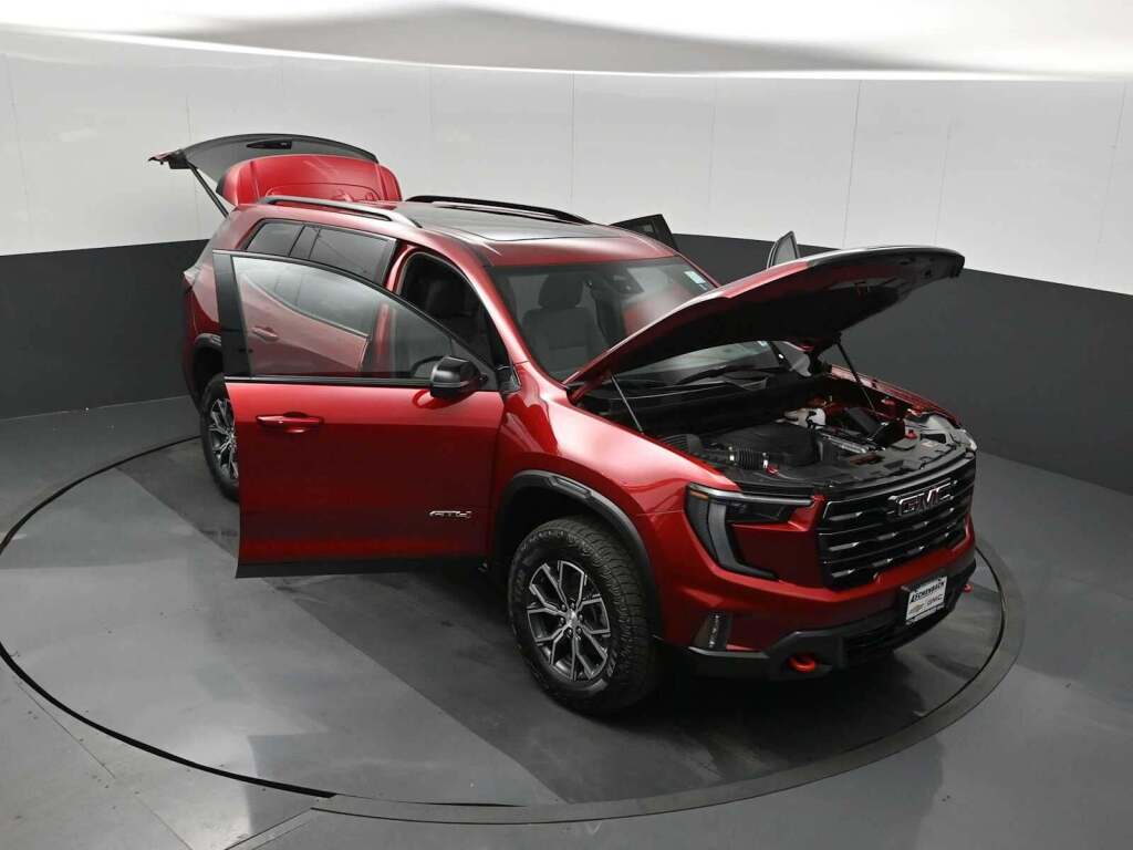 2026 GMC Acadia AT4 AWD